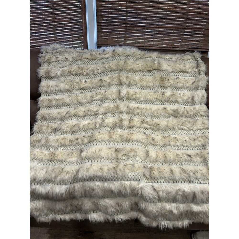 Artisan De Luxe Faux Fur Throw Blanket 38” X 57” Textured Beige